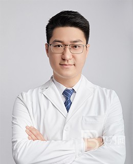 陳何熙