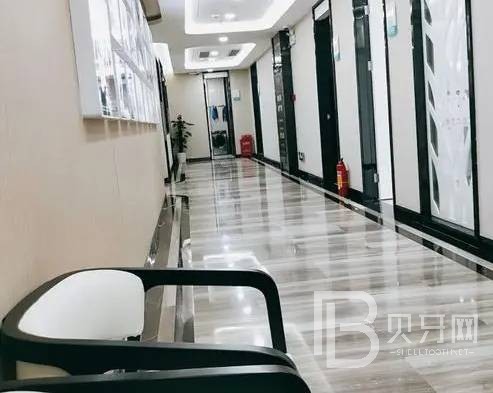 深圳牙齒黃怎么變白口腔醫(yī)院排名重磅發(fā)布！深圳麥雅口腔診所醫(yī)生手術(shù)專業(yè)、設(shè)備先進(jìn)正規(guī)！